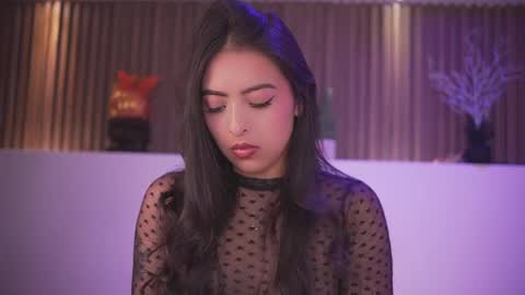 Camila online show from April 21, 2026, 3:46 am