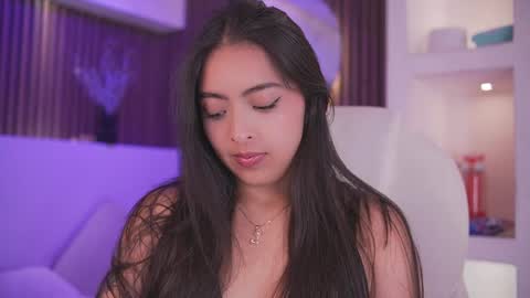 Camila online show from April 22, 2026, 3:53 am