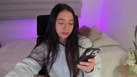 Snapshot of camila_ec2 chatting on April 24, 2026, 1:41 am C A M I online show from April 24, 2026, 1:41 am