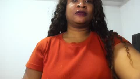 Camila online show from February 28, 2025, 12:43 am