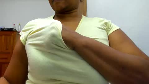 Camila online show from September 27, 2025, 8:47 pm