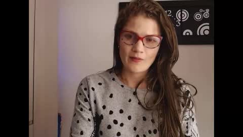 Camila ventura online show from November 2, 2025, 3:20 am