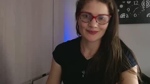 Camila ventura online show from November 6, 2025, 7:37 pm