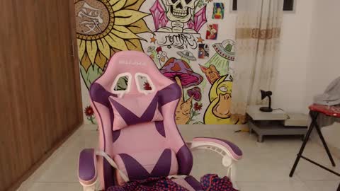 camilacarter online show from March 10, 2025, 6:27 am