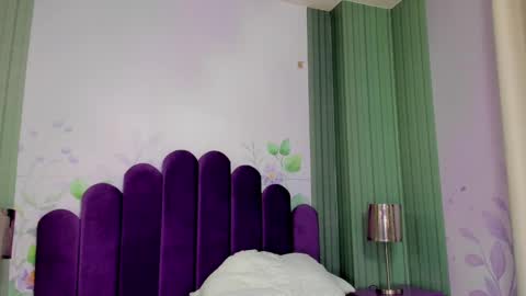 Camila  online show from February 5, 2025, 9:25 am