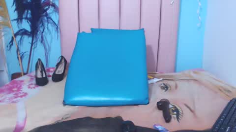 camilawilliams707rs online show from December 19, 2024, 7:29 am