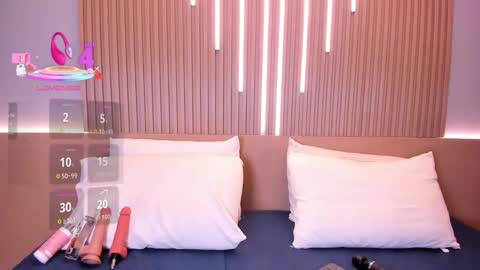 camile_cute online show from October 13, 2025, 8:53 pm