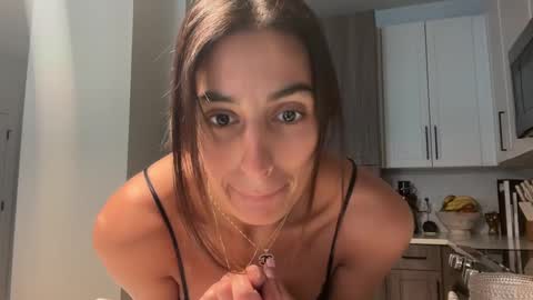 camiliakxoxo online show from February 7, 2025, 1:11 pm