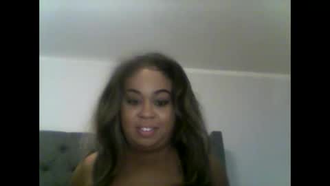 camiliaskye online show from November 12, 2025, 6:47 am