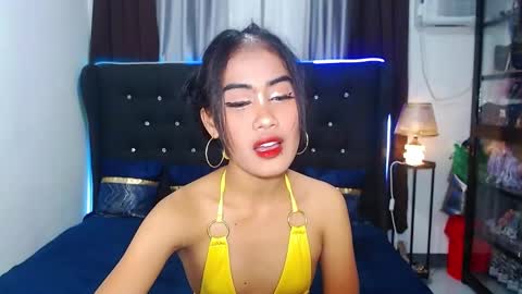 camilla_morena online show from February 23, 2025, 9:33 am