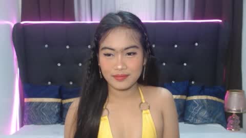 camilla_morena online show from November 24, 2025, 5:29 am