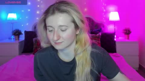 camilladreamer online show from January 8, 2026, 5:04 pm