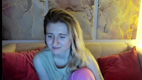 camilladreamer online show from April 20, 2026, 6:16 am
