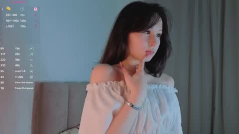 Snapshot of camillahooser chatting on May 13, 2026, 1:25 am May online show from May 13, 2026, 1:25 am