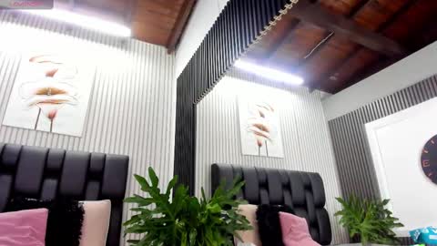 Camille online show from October 7, 2025, 8:50 pm