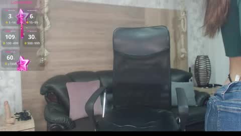 Camille online show from March 10, 2025, 8:45 pm