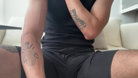 Snapshot of camilo__ chatting on May 8, 2026, 3:39 pm camilo online show from May 8, 2026, 3:39 pm