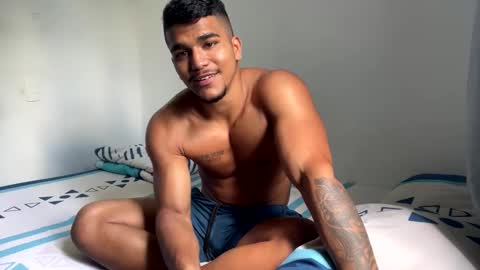 camilo_contre21 online show from January 23, 2025, 8:35 pm