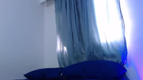 camilo_contre21 online show from March 8, 2025, 8:57 pm