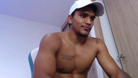 camilo_contre21 online show from March 24, 2026, 6:02 pm