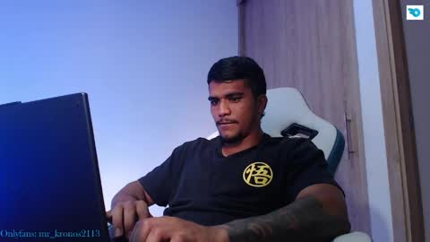 camilo_contre21 online show from April 14, 2026, 10:27 pm