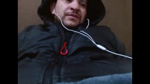 Snapshot of camiloking17 chatting on February 5, 2025, 7:07 am camilo online show from February 5, 2025, 7:07 am