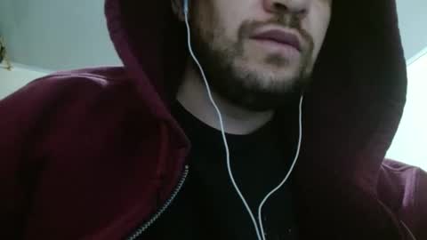 Snapshot of camiloking17 chatting on March 3, 2025, 3:30 am camilo online show from March 3, 2025, 3:30 am