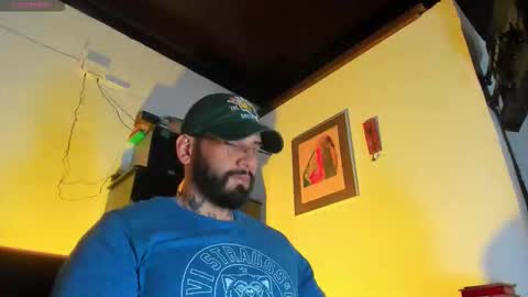 Snapshot of camilomayer chatting on November 3, 2025, 3:02 pm Camilo online show from November 3, 2025, 3:02 pm