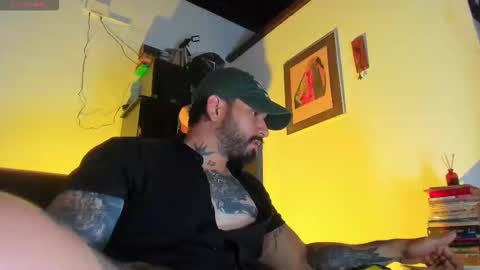 Snapshot of camilomayer chatting on November 11, 2025, 3:45 pm Camilo online show from November 11, 2025, 3:45 pm