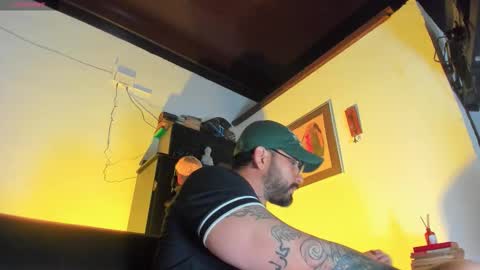 Snapshot of camilomayer chatting on November 15, 2025, 12:02 pm Camilo online show from November 15, 2025, 12:02 pm