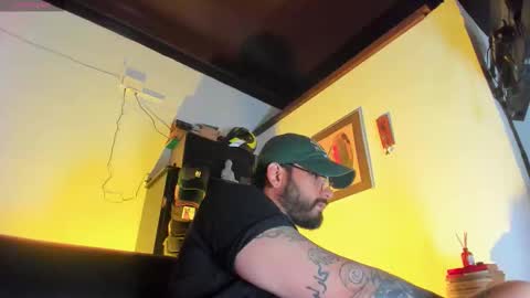 Snapshot of camilomayer chatting on December 3, 2025, 2:37 pm Camilo online show from December 3, 2025, 2:37 pm