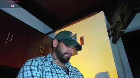 Snapshot of camilomayer chatting on February 25, 2026, 3:32 pm Camilo online show from February 25, 2026, 3:32 pm