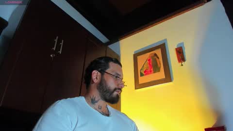 Snapshot of camilomayer chatting on March 11, 2026, 4:57 pm Camilo online show from March 11, 2026, 4:57 pm