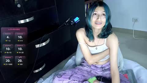 Snapshot of camilonrilli chatting on October 5, 2025, 2:10 am Cami online show from October 5, 2025, 2:10 am