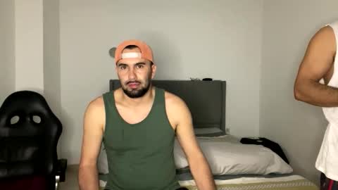 camilor_30 online show from April 9, 2026, 11:15 am