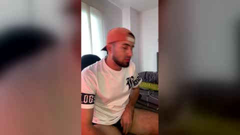 camilor_30 online show from May 12, 2026, 12:46 pm