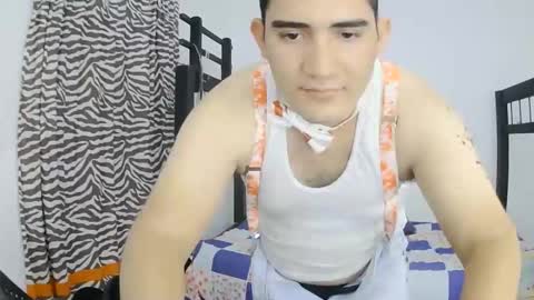 Camilowhite  online show from October 27, 2025, 8:35 pm