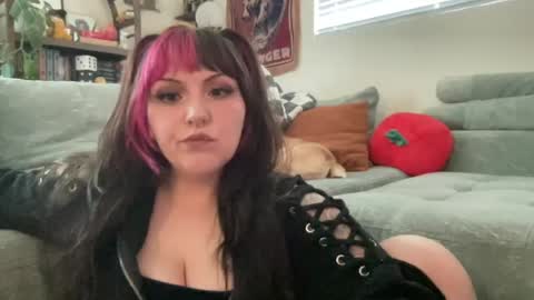 Snapshot of camiraexoxo chatting on July 3, 2026, 10:05 pm camiraexoxo online show from July 3, 2026, 10:05 pm