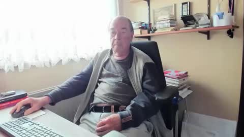 Cammee online show from October 30, 2025, 10:49 am