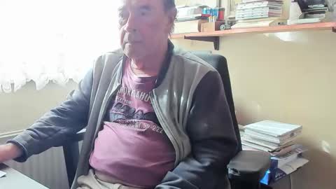 Cammee online show from April 11, 2026, 8:29 am