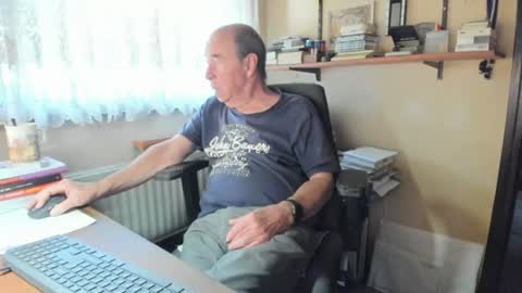 Cammee online show from July 30, 2026, 7:40 am