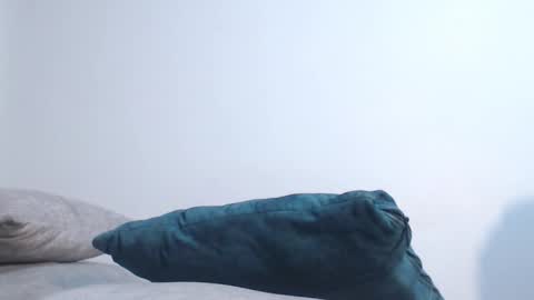 Cammi osoriioo online show from February 3, 2026, 4:43 am