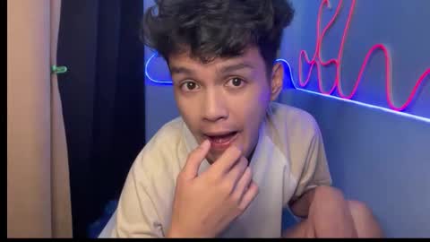 Ethan online show from September 13, 2025, 12:16 pm