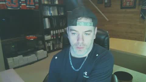 CanadianBacon6969 online show from February 21, 2025, 9:43 pm