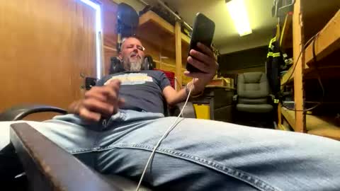 Chris online show from April 25, 2026, 12:24 am