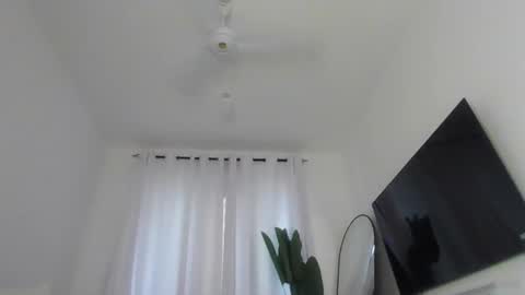 Canah online show from November 16, 2025, 4:40 am