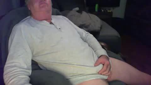 Snapshot of canamanxxx chatting on December 20, 2025, 2:35 pm canamanxxx online show from December 20, 2025, 2:35 pm