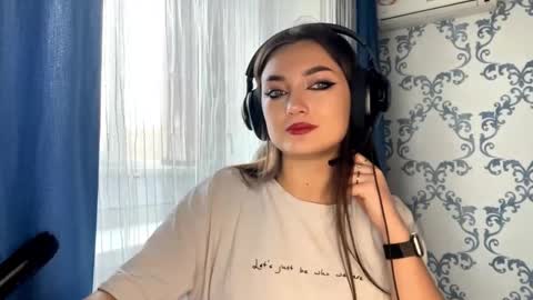 Kate online show from November 14, 2025, 8:02 am