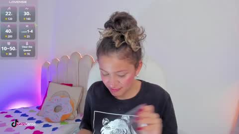 Candase online show from January 8, 2025, 8:39 pm