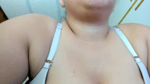 Snapshot of candiapole chatting on April 28, 2026, 12:21 pm Candy online show from April 28, 2026, 12:21 pm